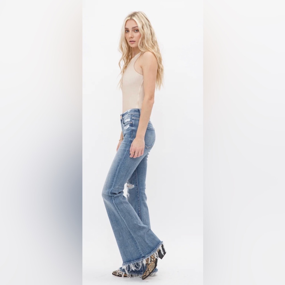 Mica mid rise flared distressed jean - Picture 2 of 8